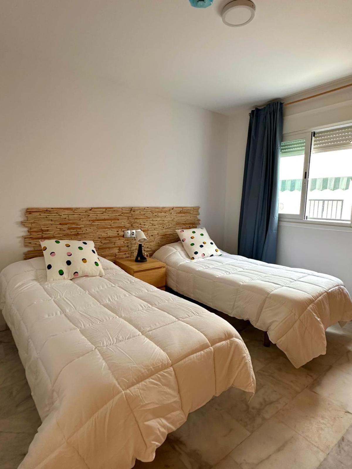 Apartahotel Dona Reyes Чипиона Экстерьер фото